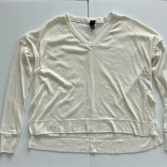 White Fable Cream Long Sleeve Ribbed Sweater Sz XS - Picture 1 of 7